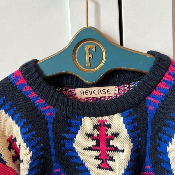 Reverse Sweater   - Picture 2 of 3